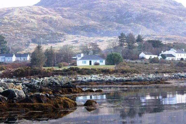 Waterside Cottage, Cashel Galway Exterior foto